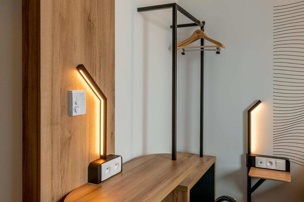 B&B Hotel Bois D'Arcy Saint Quentin En Yvelines Dış mekan fotoğraf