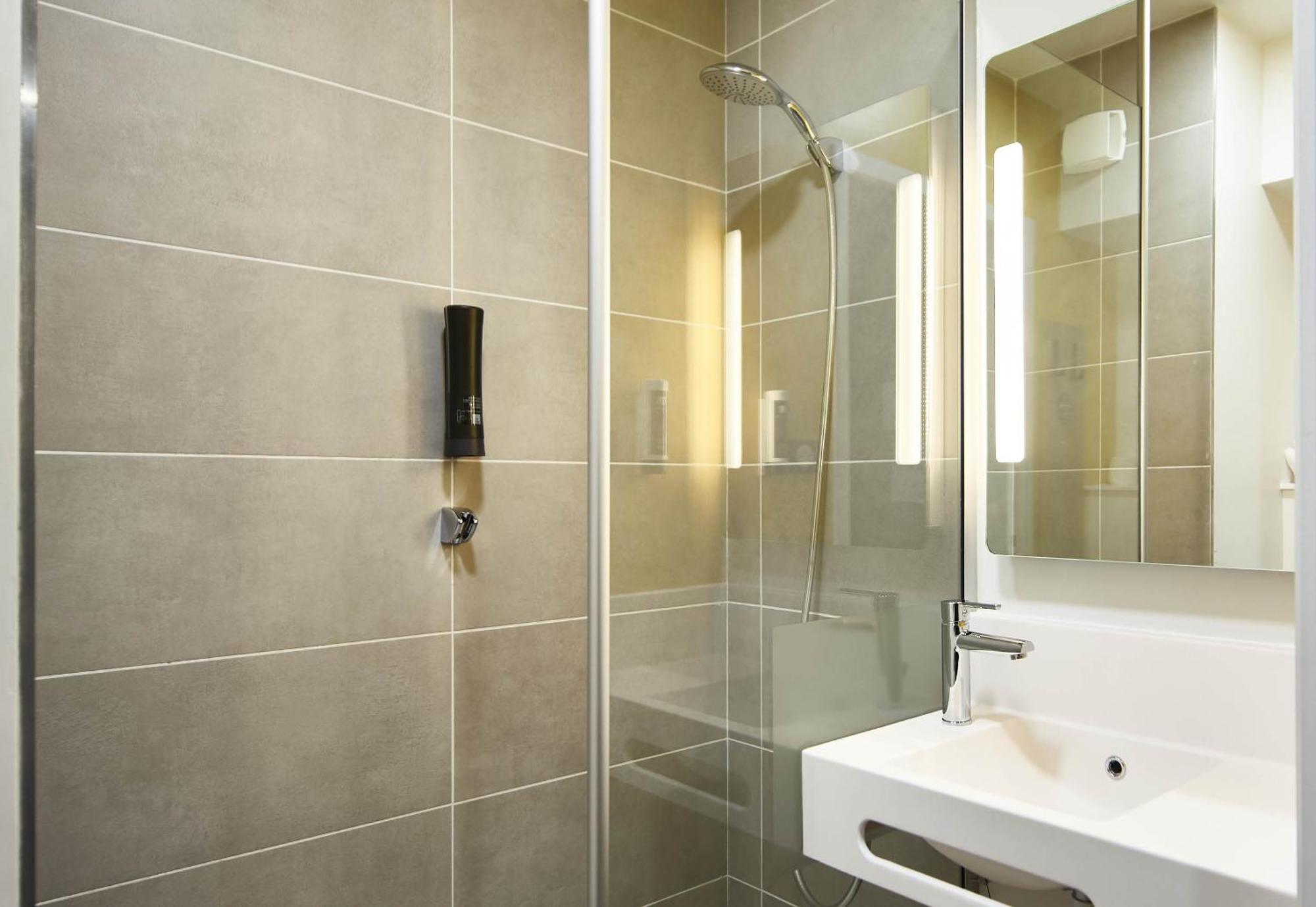 B&B Hotel Bois D'Arcy Saint Quentin En Yvelines Dış mekan fotoğraf