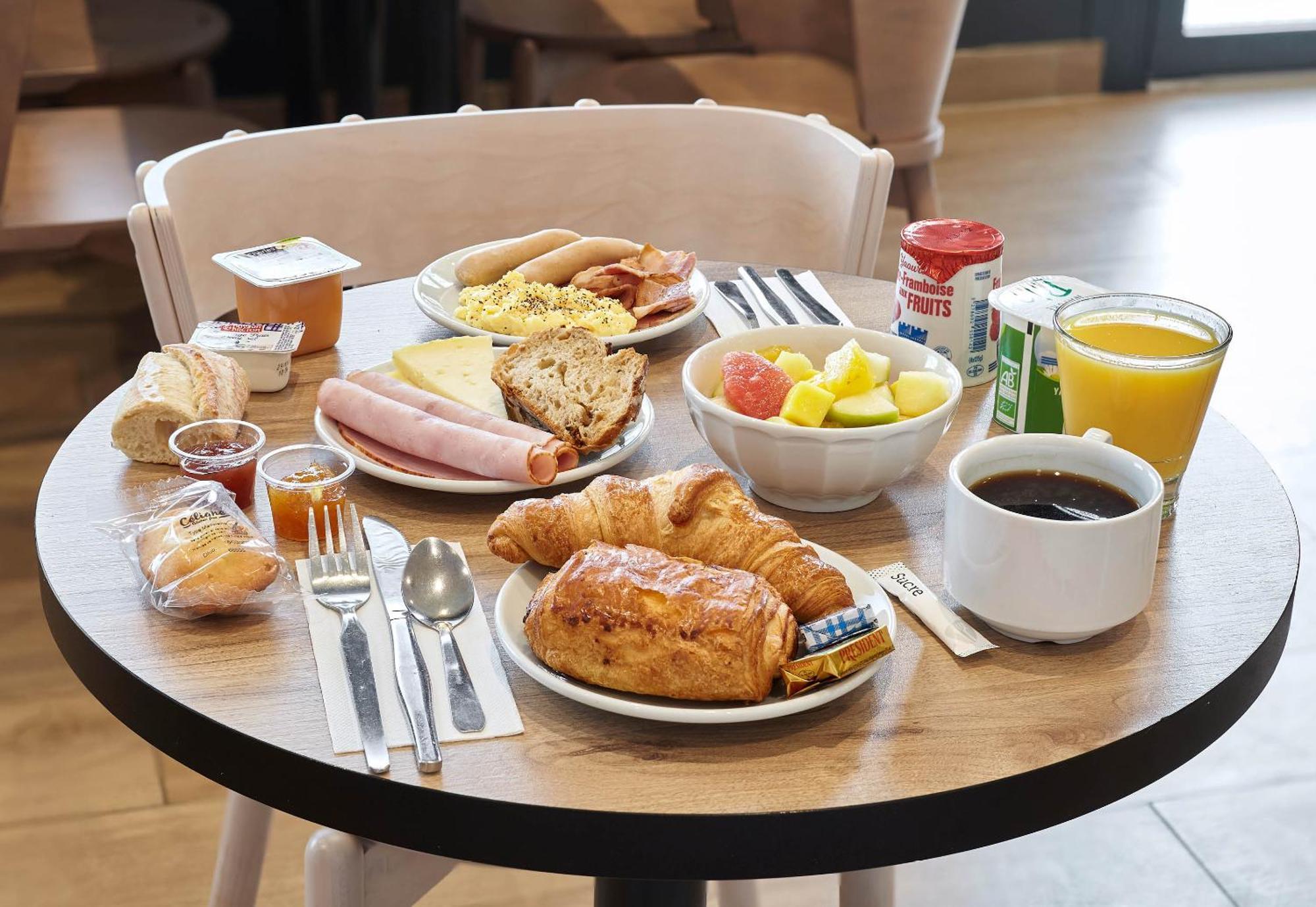 B&B Hotel Bois D'Arcy Saint Quentin En Yvelines Dış mekan fotoğraf
